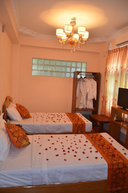 Royal Yadanarbon Hotel Mandalay Oda fotoğraf